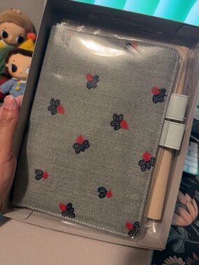 Hobonichi Mina Perhonen Light berry A5